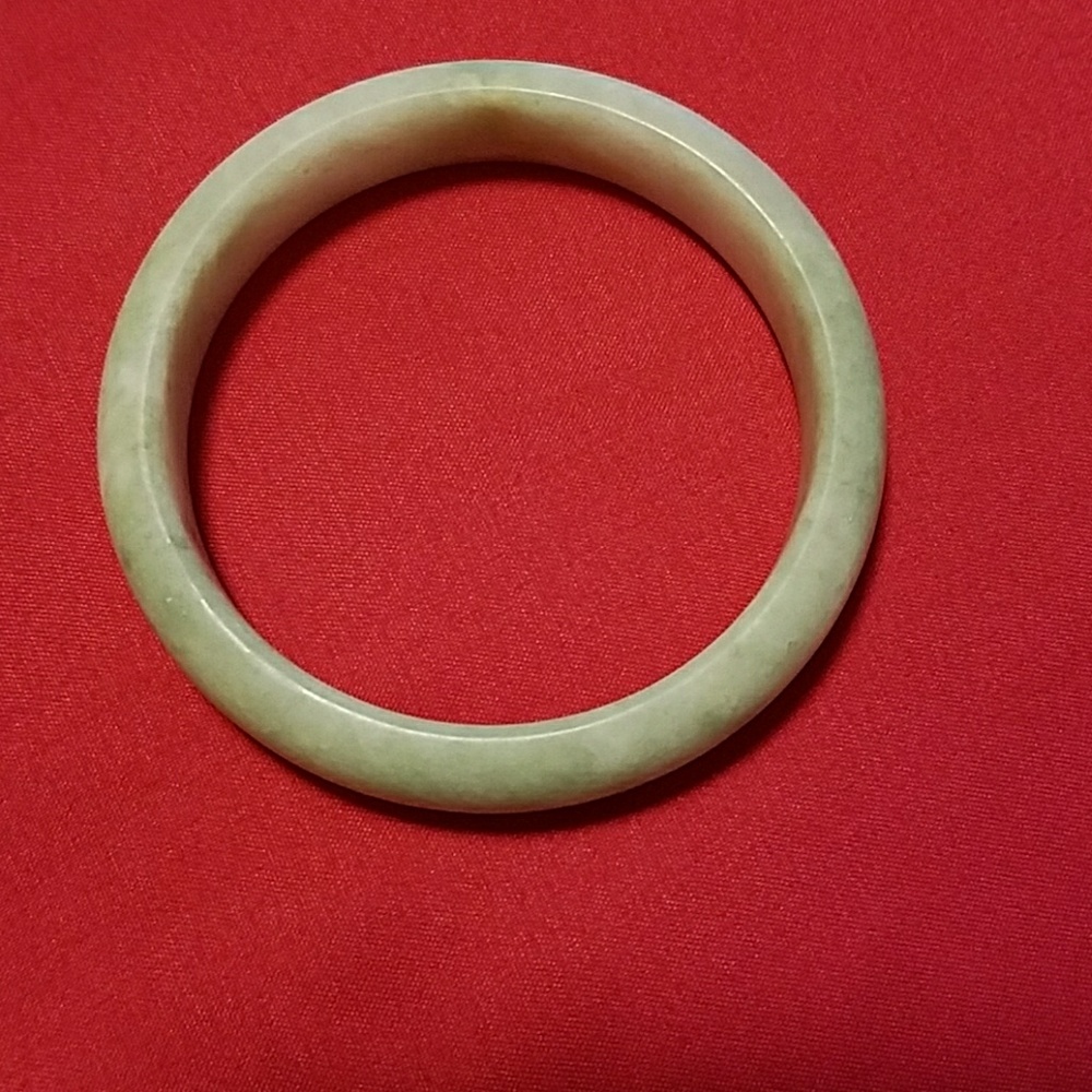 100% natural jade bracelet